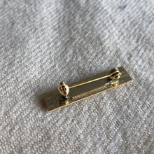 Load image into Gallery viewer, SOURDOUGH SCHOOL LAPEL BADGE